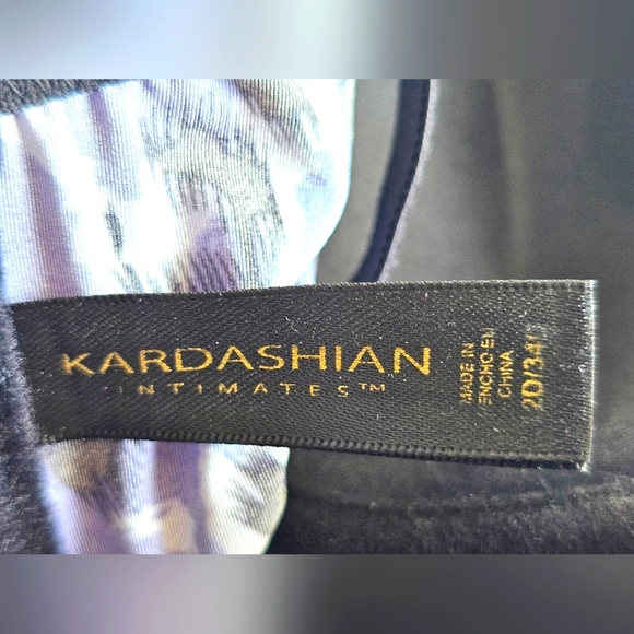 Kardashian Intimates Snow Leopard Mahalia Bustier Lingerie Set Purple Black Lace - Picture 5 of 16